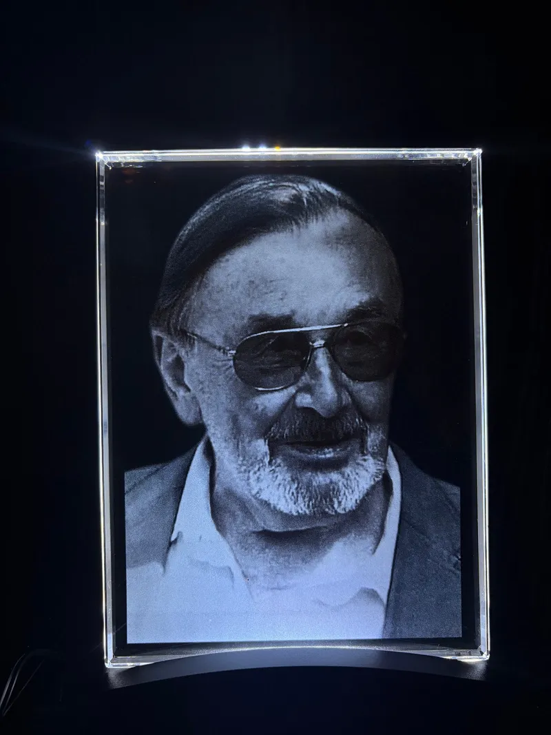 Plaque A5 — Plaque commémorative 2D